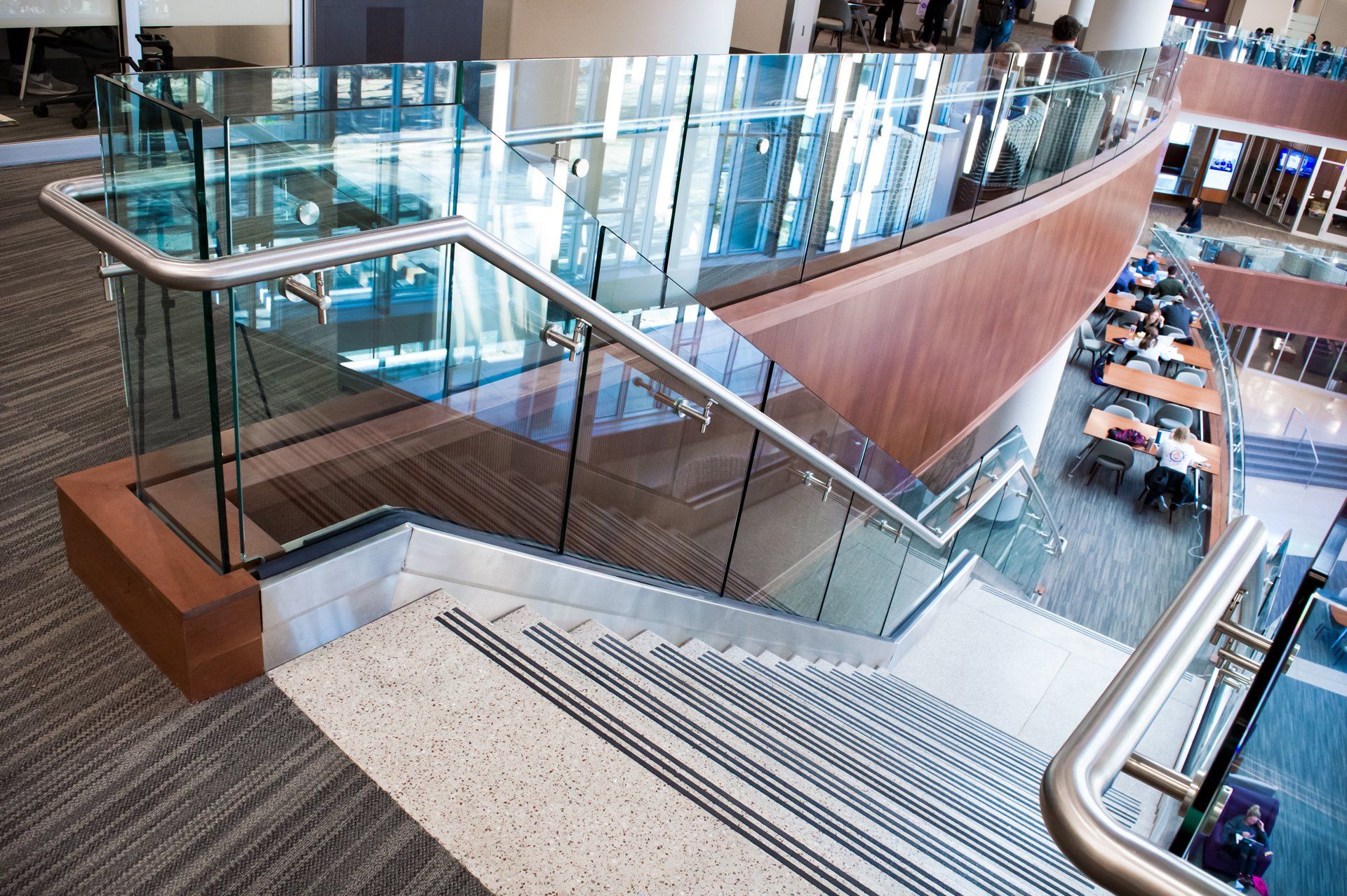 Custom Stainless Steel Railing | Stainless Steel Guardrail