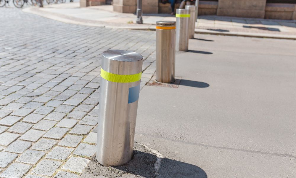 Quick Guide to Bollard Safety Standards & Crash Test Rating