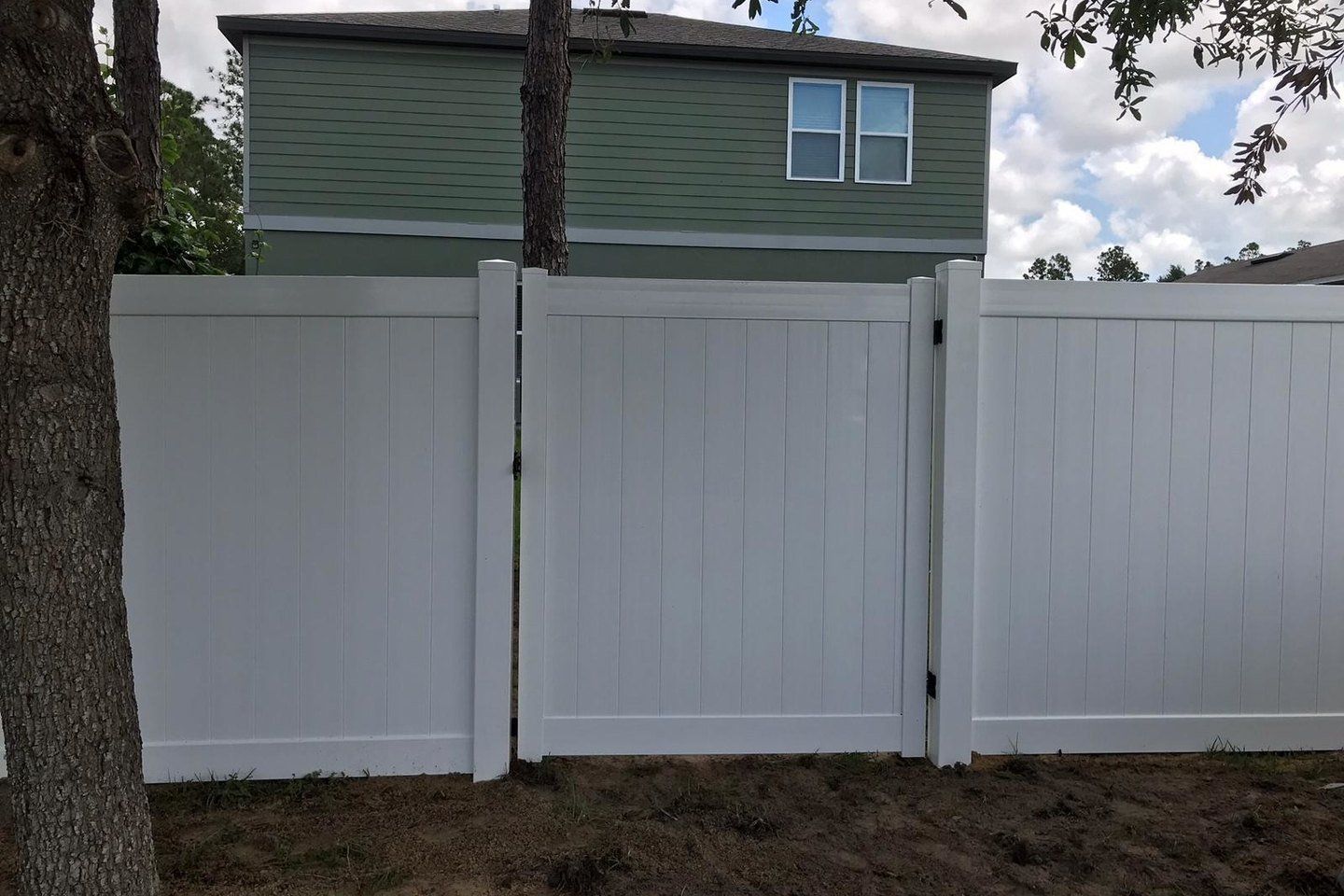 Modern White Vinyl Fence — Tavares, FL — Allstar Fence Florida