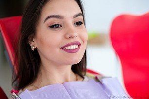 Bleaching beim Zahnarzt ist sicher Bleaching beim Zahnarzt ist sicher