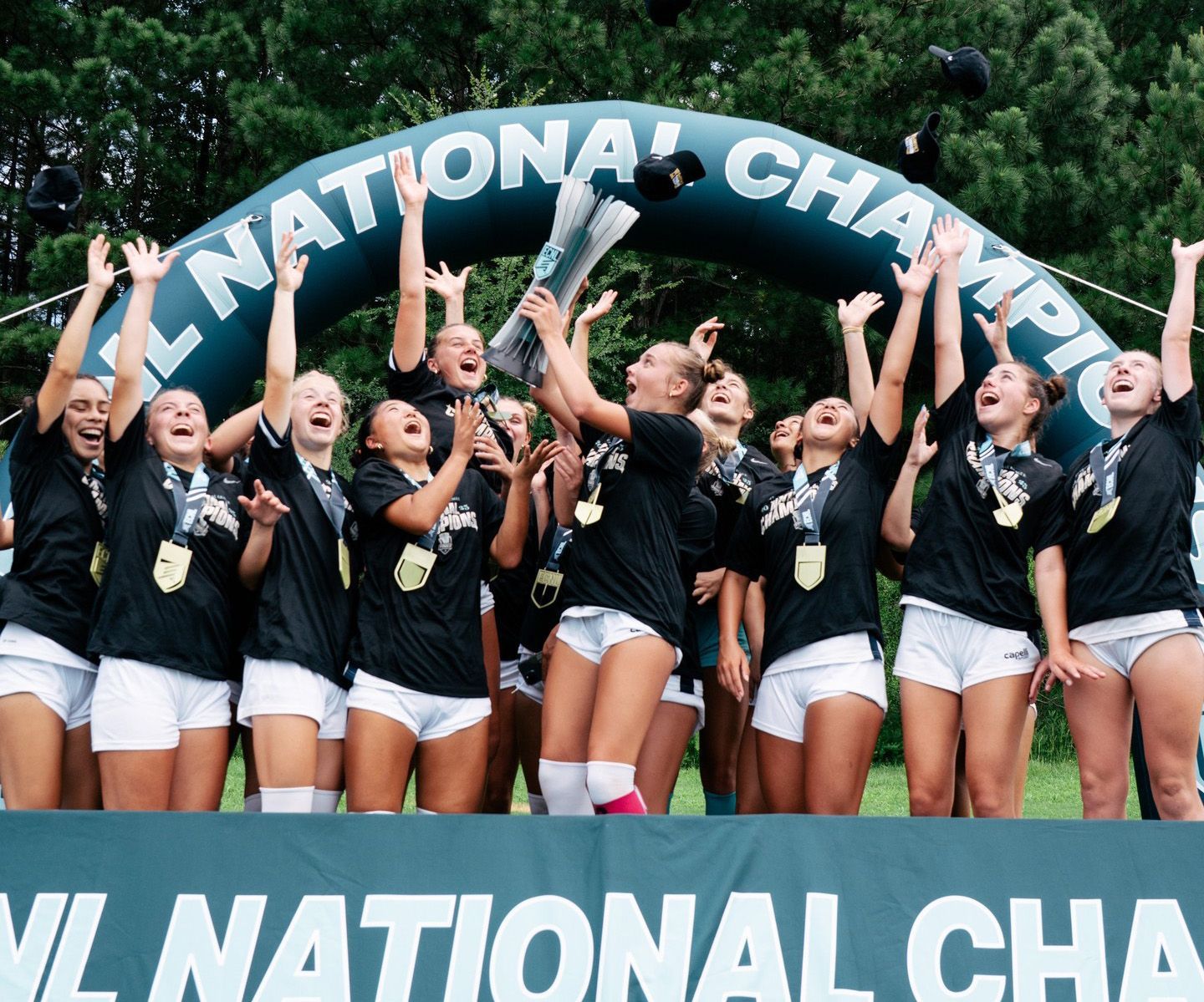 MVLA 09G celebrate their 2025 national championship