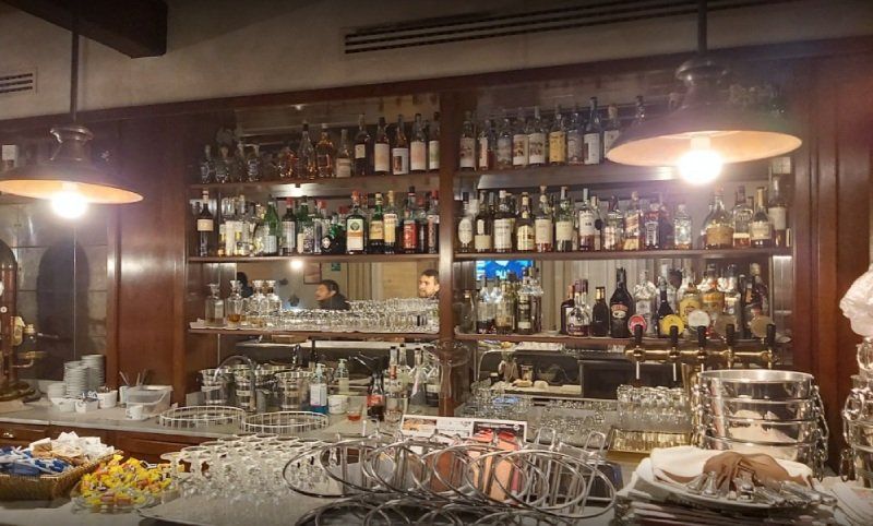 osteria interior