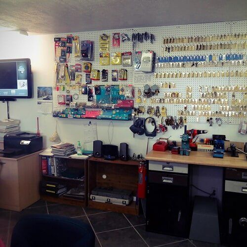 Locksmith Office with different locks — high security locks in El Paso, TX