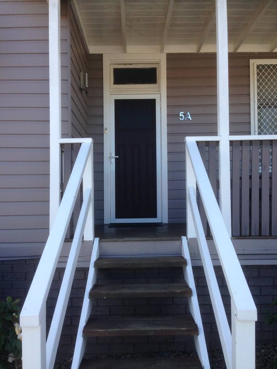 White Screen Door Borders | Newcastle, NSW | J Rayner Pty Ltd