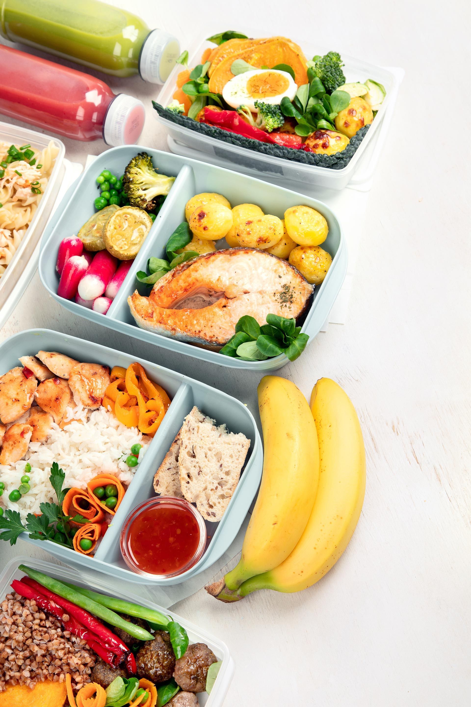 There are many different types of food in the containers.