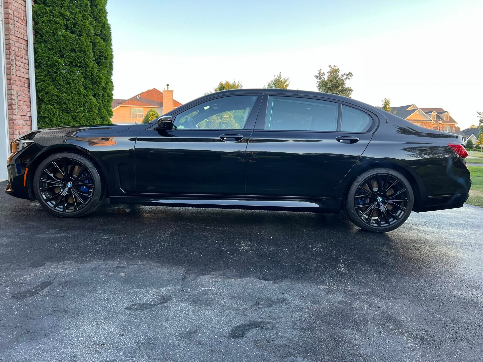 BMW 7 -Series Black - RPD Limo