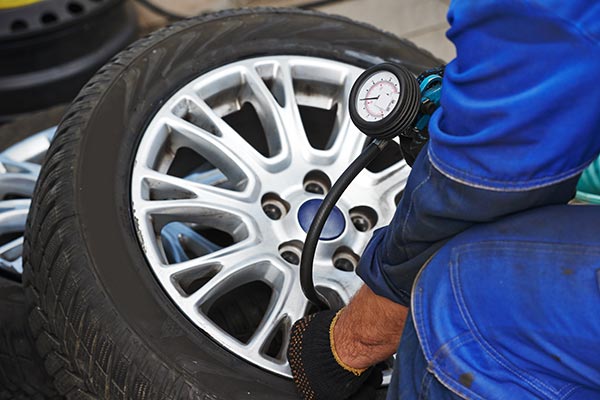 Dépannage crevaison pneus