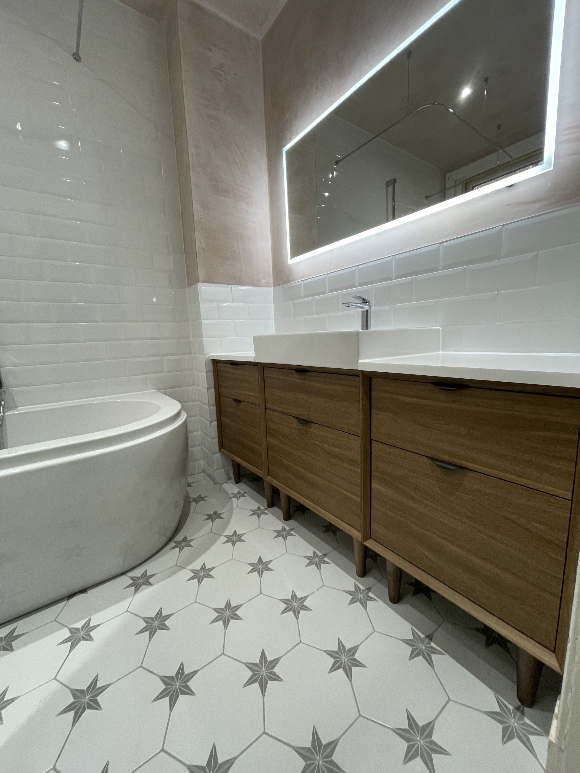 Bathroom fitters in Livingston
