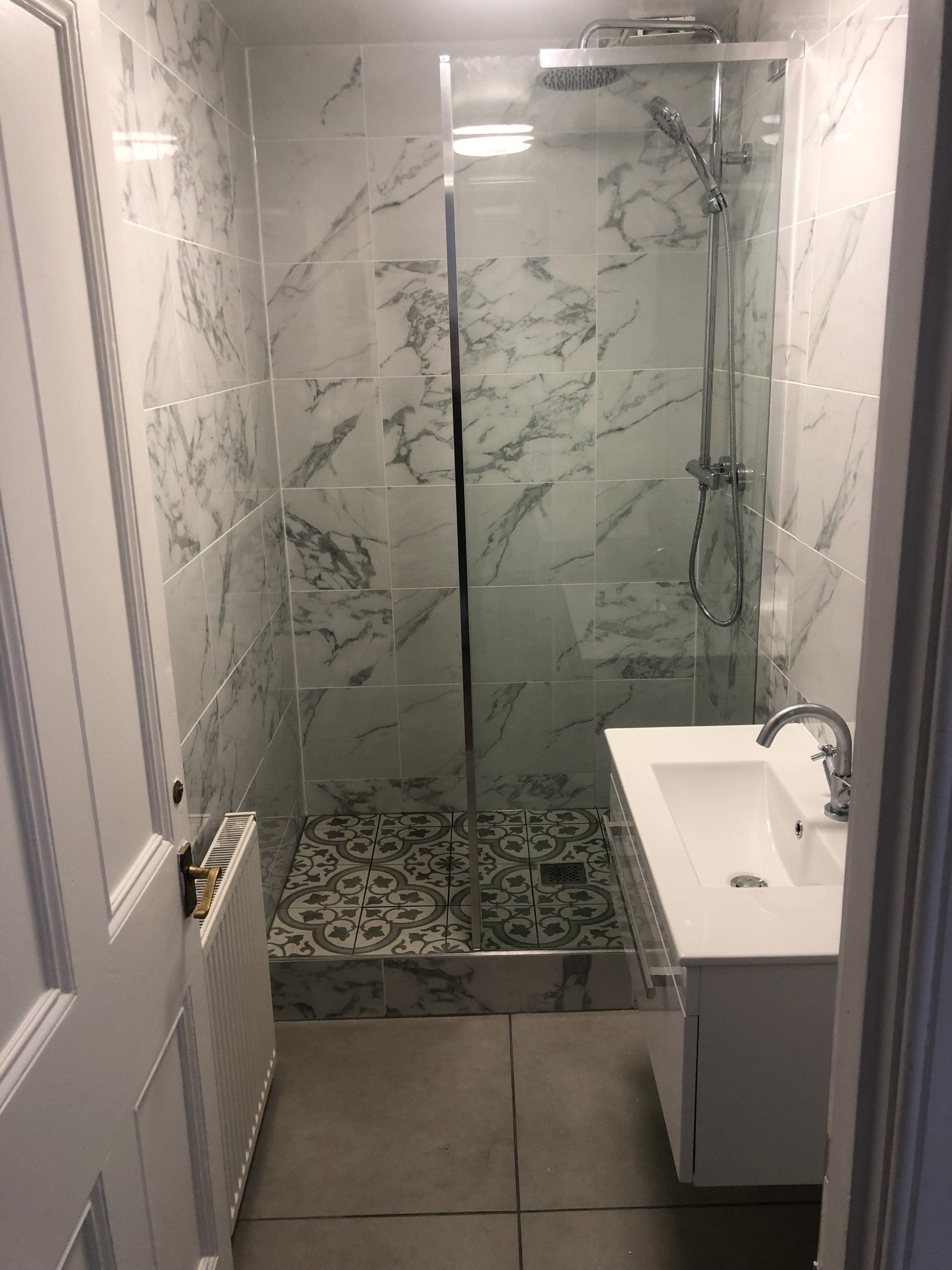 Bathroom fitters in Dairy, Edinburgh