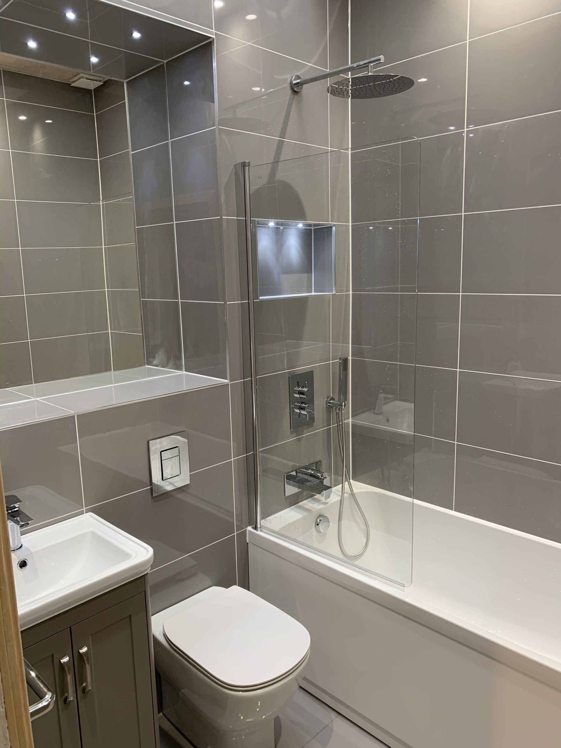 Bathroom fitters in Bathgate
