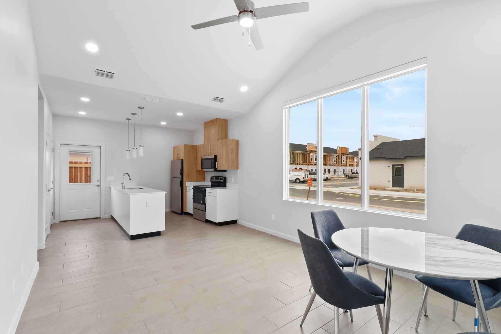 The Coves Modern Maple Condo