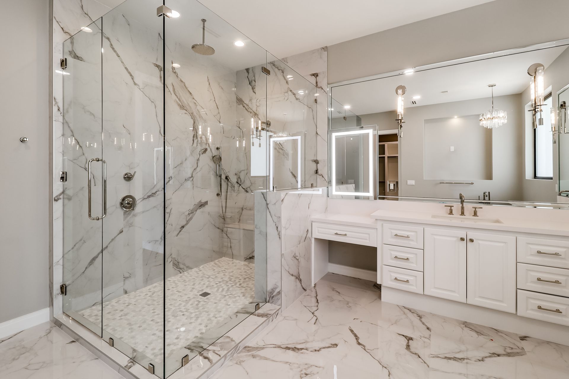Walk-In Shower Cost: Your Complete Guide to Budgeting and Remodeling in Texas