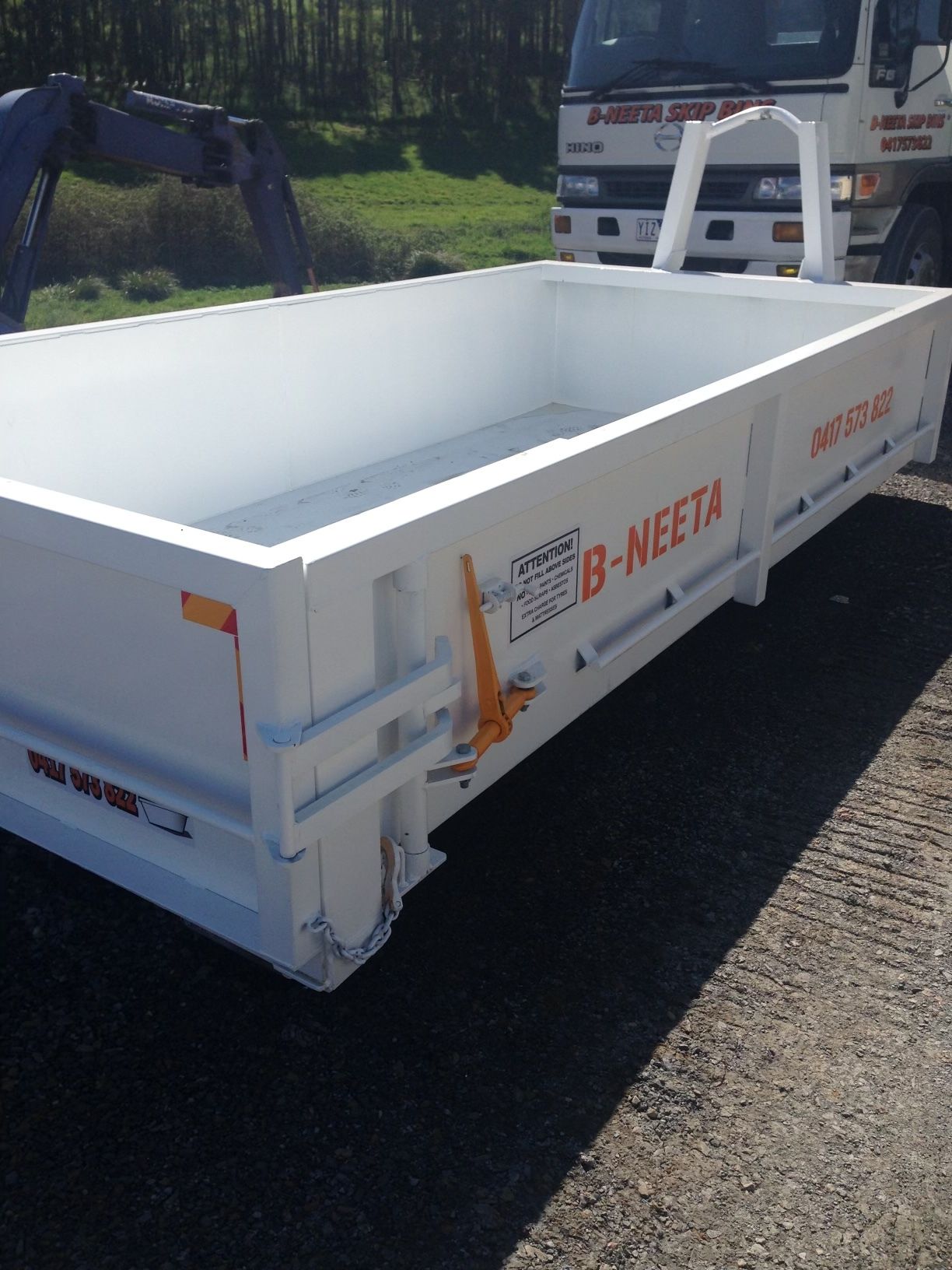 Recycling Container Trash on Ecology and Environment | Warragul, Vic | B-Neeta Skip Bins