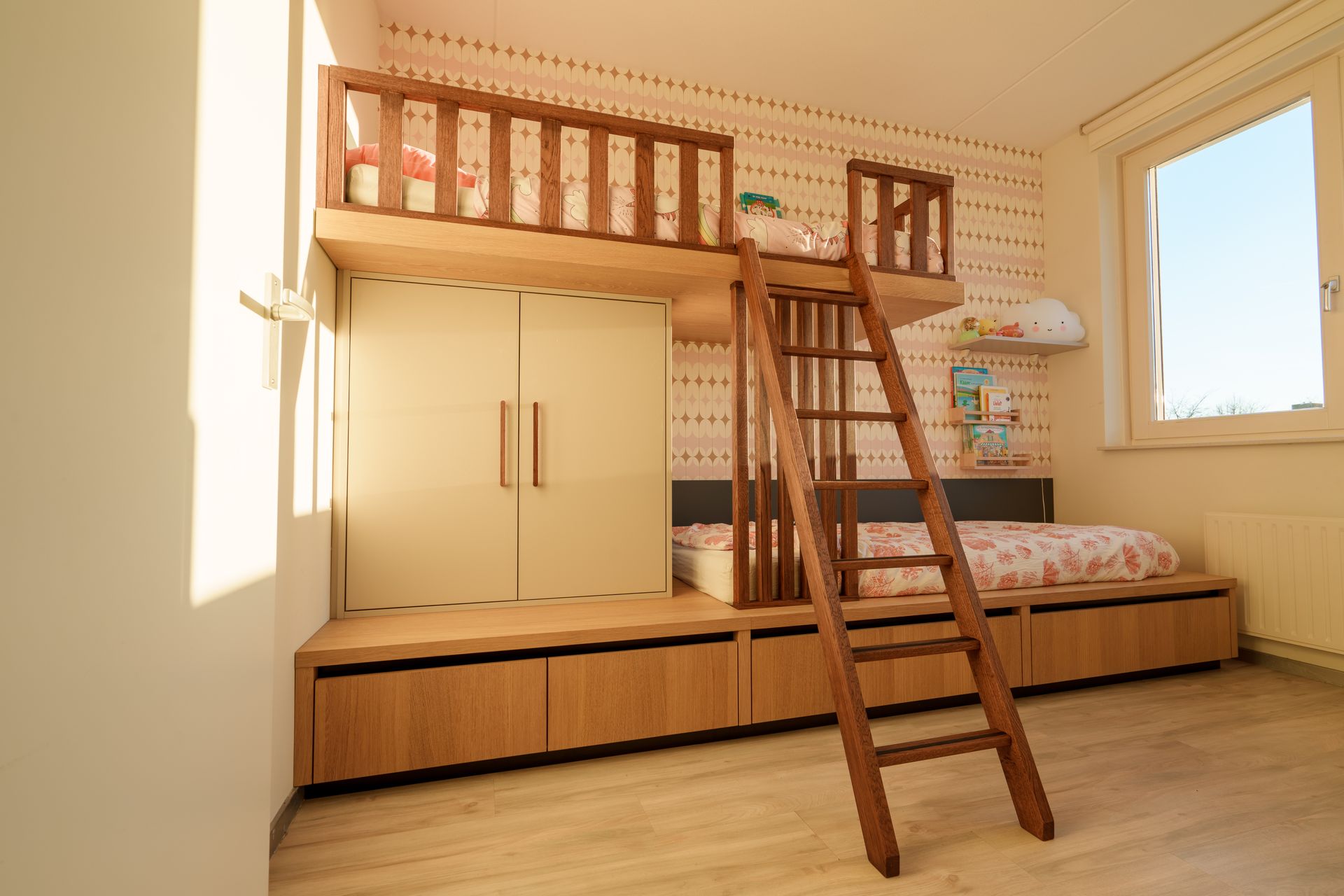 stapelbed maatwerk modern design arpa fenix querkus eiken fineer  massief rubio monocoat  kledingkast vervest interieurbouw bergeijk eersel bladel heeze  nuenen valkenswaard eindhoven tilburg shertogenbosch utrecht amsterdam den haag