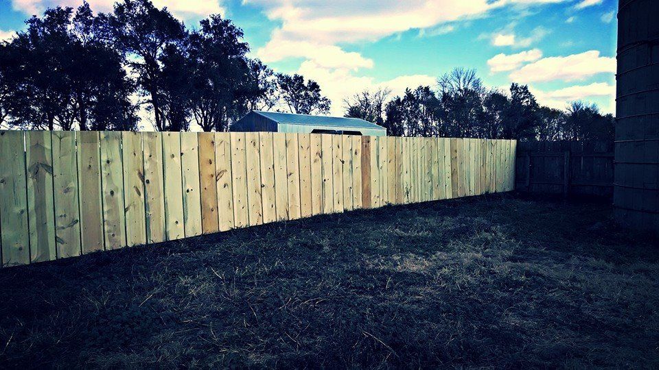 Wooden fence — fencing in Volin, SD