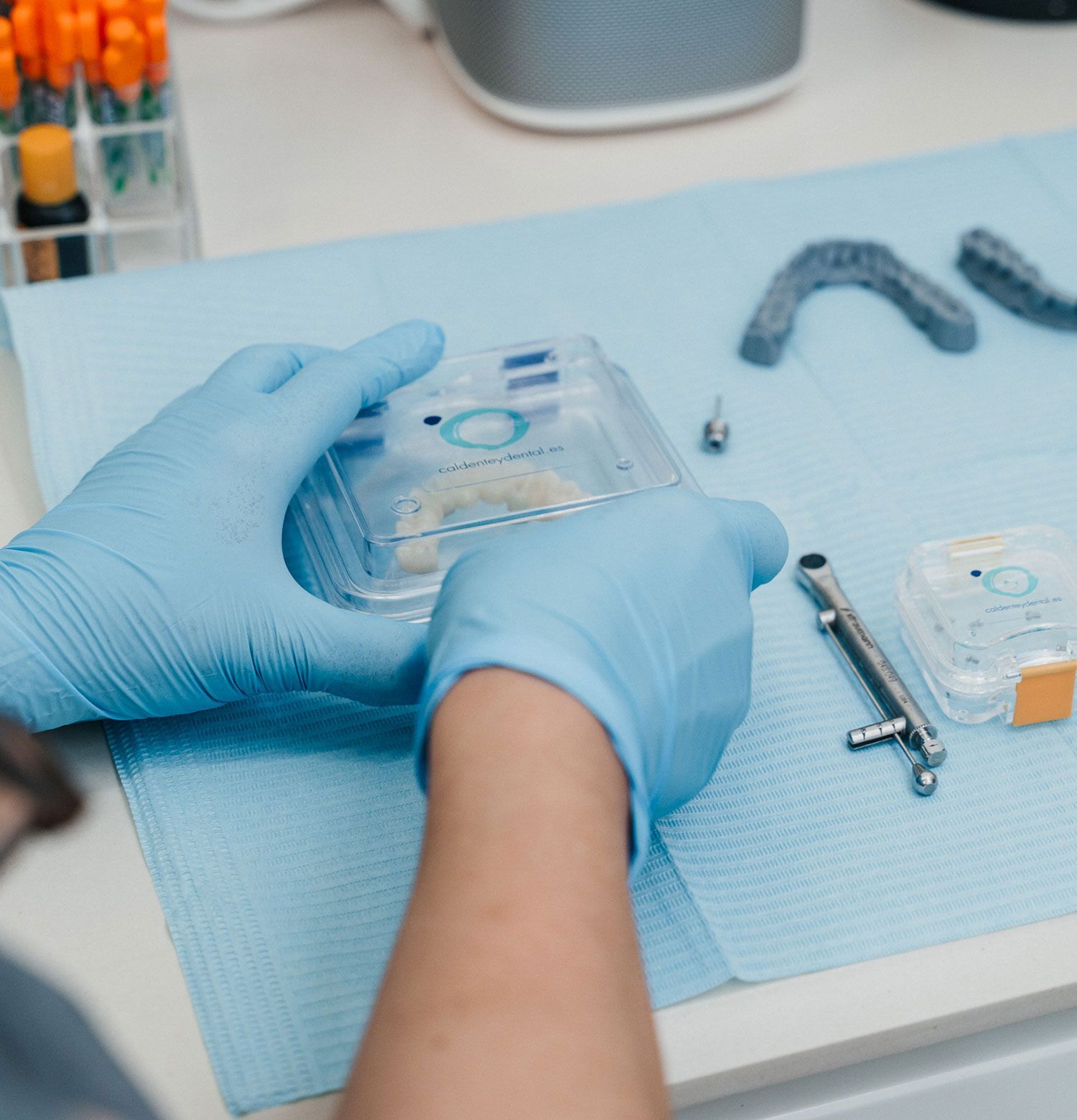 Different tools to make an orthodontic treatment