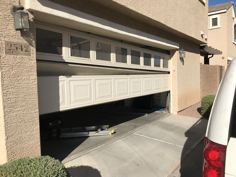 Garage Door Repair Gilbert AZ (480) 9993041 [Same Day Service]