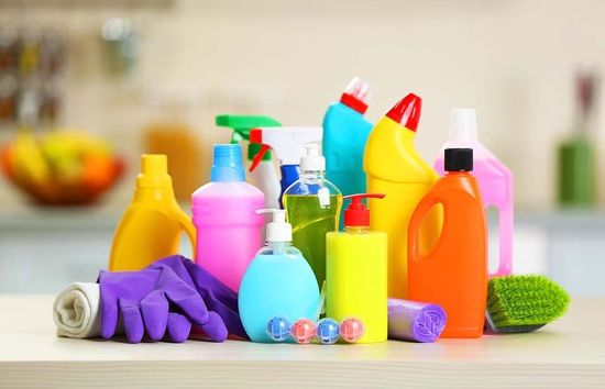 detergenti per la pulizia della casa