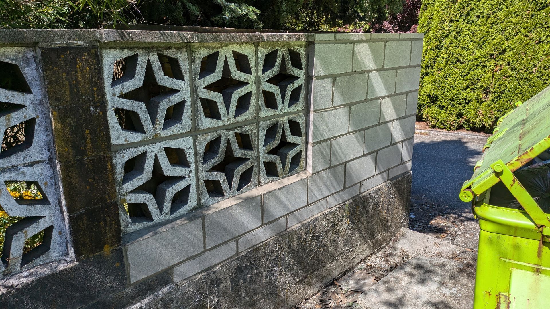 Concrete block wall repaired by Chris at Bricked Masonry