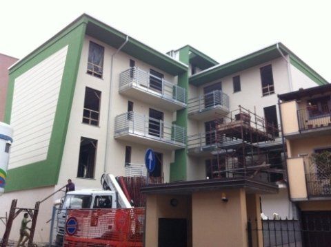 edificio con lavori in corso