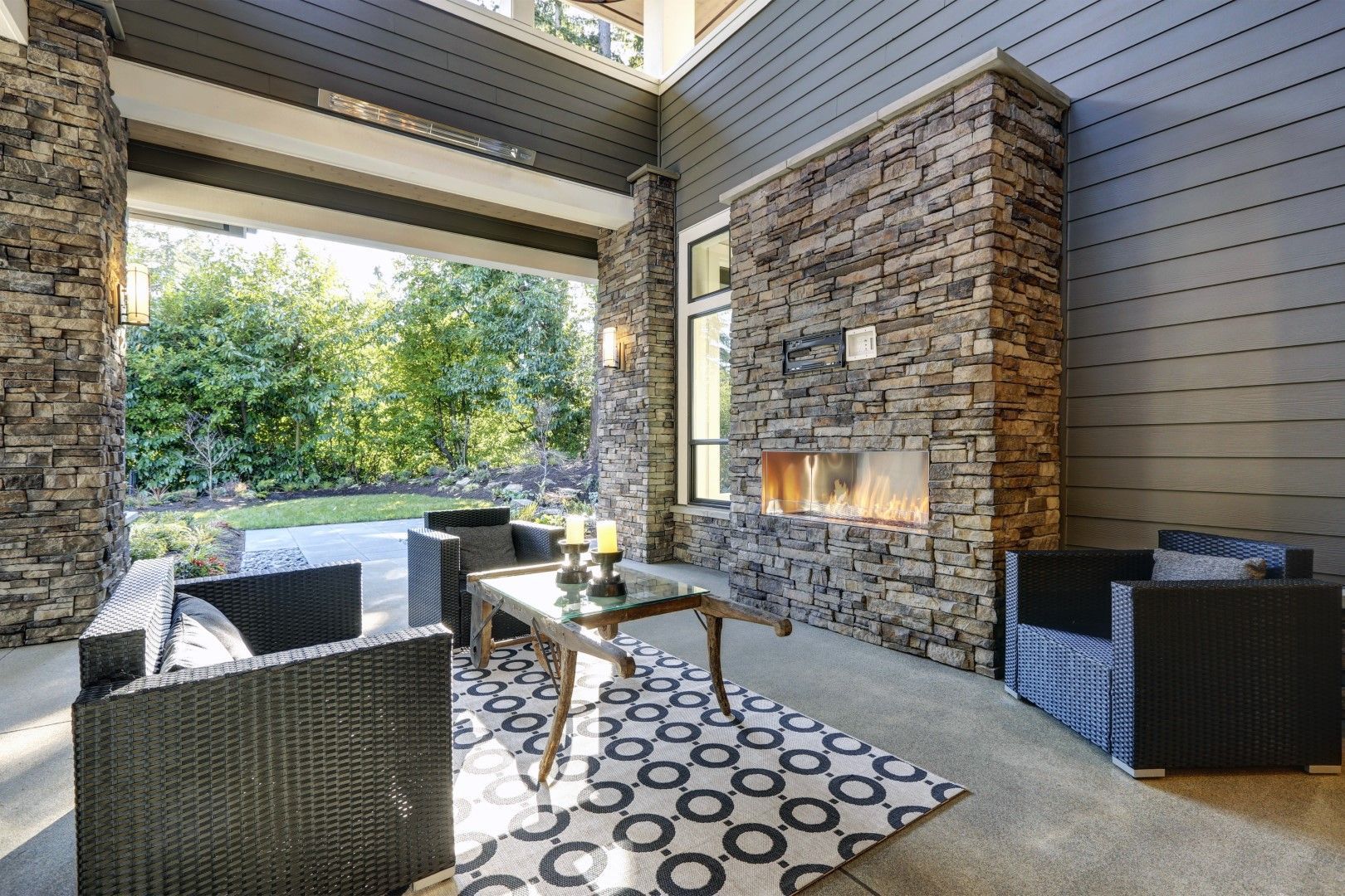 Outdoor Fireplaces and Hardscape Masonry