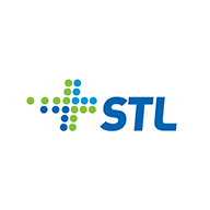 Logo de STL présentant une icône en forme de croix pointillée bleue et verte à côté des lettres bleues « STL ».