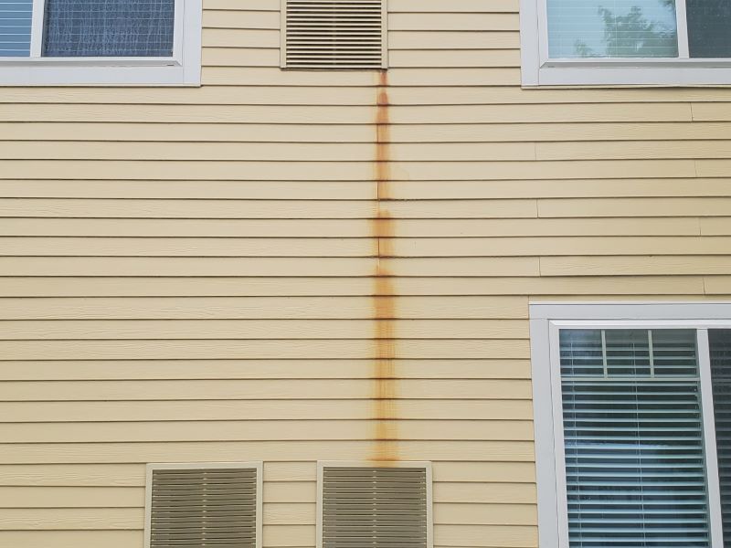 Rust removal from Shawnee, KS Townhome