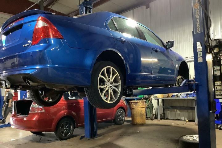 Auto Repair in Elgin, IL - Mobil 1 Lube Express