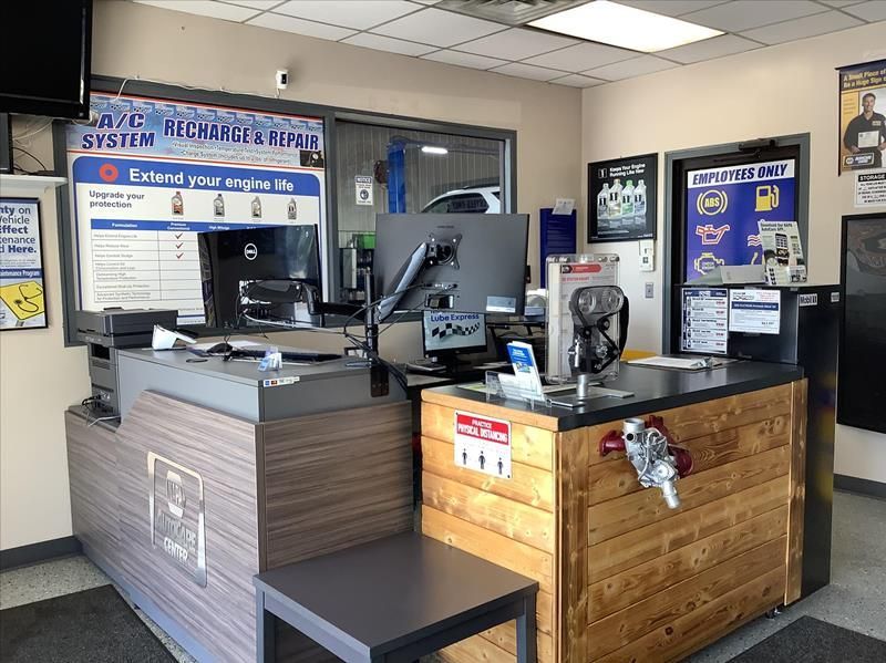 Service Desk - Mobil 1 Lube Express