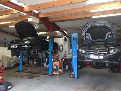 cars being repaired