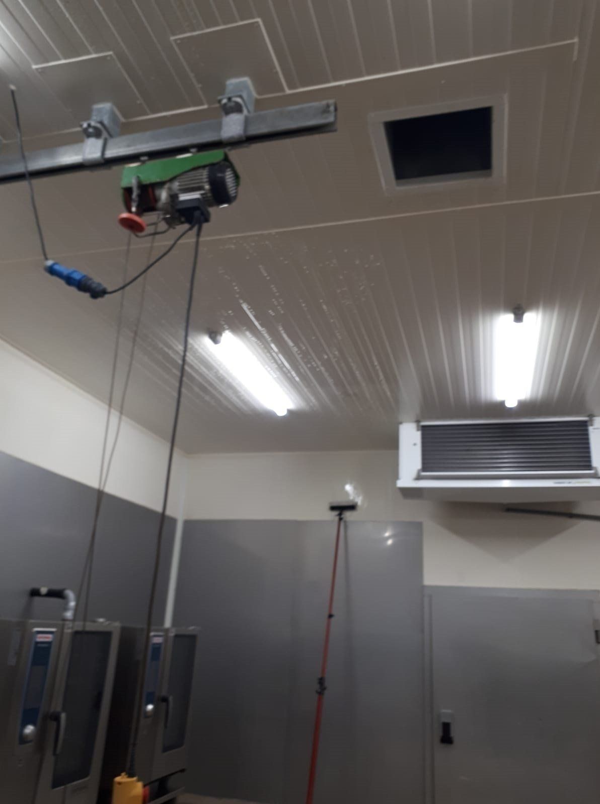 HGS DIENSTVERLENING, PROFESSIONELE, GLASBEWASSING, ZONNEPANELEN, DAKPANNEN, REINIGEN, GEVELREINIGING, GLAZENWASSER, SCHOONMAAK, BOUWSCHOON, OPLEVEREN, SCHOONMAAKDIENSTEN, HOGEDRUKREINIGING, SCHOONMAKER, SCHOONMAAKSTER, SCHOONMAAKKLUSSEN, KLUSSEN, KLUS, SCHOONMAAKONDERHOUD, ONDERHOUD, PROFESSIONEEL, BESTE, REINIGING, BEDRIJF, GLAZEN, WASSER, BEDRIJVEN, HORECA, BEDRIJFSRUIMTE, BEDRIJFS, DIENSTEN, BEDRIJFSPAND, PAND, WONING, WOONHUIS, HUIS, BINNEN, BUITEN, RUIMTE, KANTOOR, PARTICULIEREN, PANDEN, RAMEN, GLAS, HOUTWERK, DAKEN, DAK, PANNEN, ONTMOSSEN, BOTEN, VLOEREN, VLOER, VLOERONDERHOUD, TELEWASCH, TELESCOOP, OSMOSE, WATER, TRESPA, KUNSTSTOF, DAKGOTEN, SCHOORSTEEN, GEVELS, VOEGEN, UITHAKKEN, OPLEVERINGSSCHOONMAAK, ONTRUIMEN, PERIODIEKE, EENMALIGE, REGULIERE, SOLAR, PANEL, PROFESSIONAL, WINDOW, CLEANING, WASHING, COMPANY, BUSINESS, OFFICE, SERVICE, SERVICES, JOB, JOBS, RIJSBERGEN, BREDA, TILBURG, OUDENBOSCH, ROOSENDAAL, BERGEN OP ZOOM, ETTEN-LEUR, BOSSCHENHOOFD, ZUNDERT, OOSTERHOUT, GRAUWE, POLDER, RUCPHEN, SINT, WILLEBRORD, SPRUNDEL, ULVENHOUT, KAATSHEUVEL, DONGEN, GILZE, RIJEN, BAARLE, NASSAU, ZUID, HOLLAND, ZEELAND, NOORD, OOST, ZUID, WEST, BRABANT, NEDERLAND, HGS, DIENSTVERLENING, WWW.HGSDIENSTVERLENING.NL
