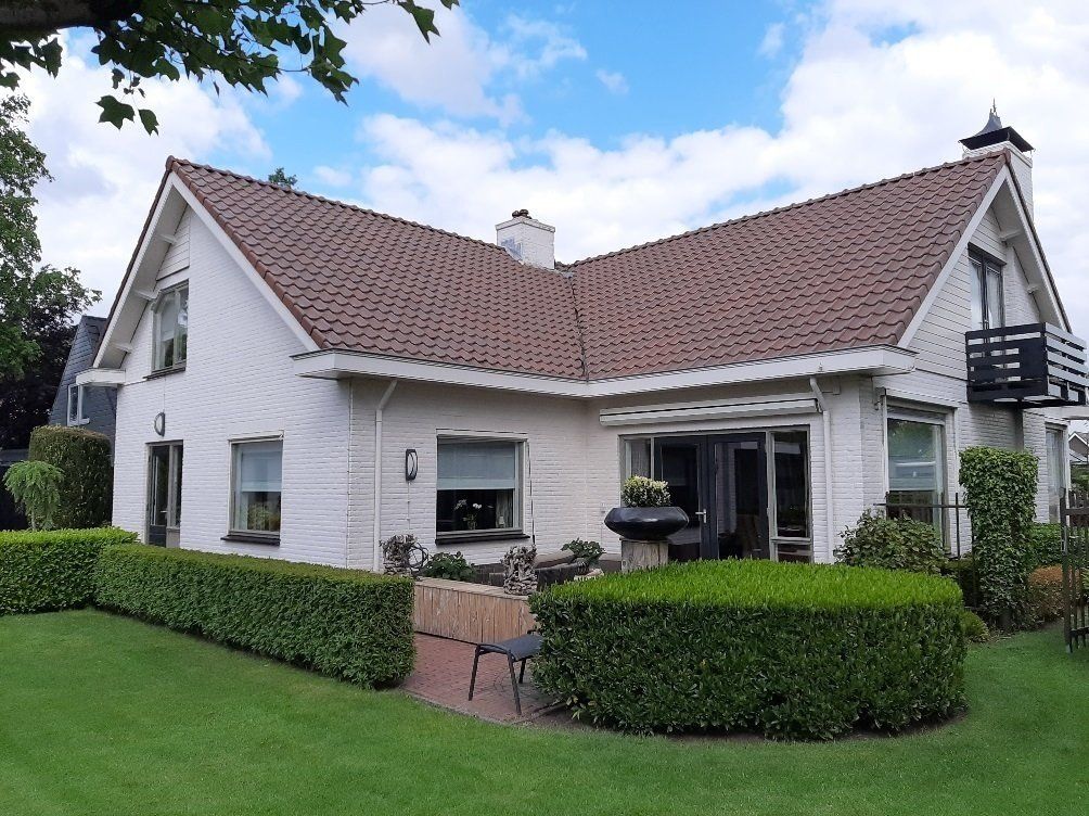 HGS DIENSTVERLENING, PROFESSIONELE, GLASBEWASSING, ZONNEPANELEN, DAKPANNEN, REINIGEN, GEVELREINIGING, GLAZENWASSER, SCHOONMAAK, BOUWSCHOON, OPLEVEREN, SCHOONMAAKDIENSTEN, HOGEDRUKREINIGING, SCHOONMAKER, SCHOONMAAKSTER, SCHOONMAAKKLUSSEN, KLUSSEN, KLUS, SCHOONMAAKONDERHOUD, ONDERHOUD, PROFESSIONEEL, BESTE, REINIGING, BEDRIJF, GLAZEN, WASSER, BEDRIJVEN, HORECA, BEDRIJFSRUIMTE, BEDRIJFS, DIENSTEN, BEDRIJFSPAND, PAND, WONING, WOONHUIS, HUIS, BINNEN, BUITEN, RUIMTE, KANTOOR, PARTICULIEREN, PANDEN, RAMEN, GLAS, HOUTWERK, DAKEN, DAK, PANNEN, ONTMOSSEN, BOTEN, VLOEREN, VLOER, VLOERONDERHOUD, TELEWASCH, TELESCOOP, OSMOSE, WATER, TRESPA, KUNSTSTOF, DAKGOTEN, SCHOORSTEEN, GEVELS, VOEGEN, UITHAKKEN, OPLEVERINGSSCHOONMAAK, ONTRUIMEN, PERIODIEKE, EENMALIGE, REGULIERE, SOLAR, PANEL, PROFESSIONAL, WINDOW, CLEANING, WASHING, COMPANY, BUSINESS, OFFICE, SERVICE, SERVICES, JOB, JOBS, RIJSBERGEN, BREDA, TILBURG, OUDENBOSCH, ROOSENDAAL, BERGEN OP ZOOM, ETTEN-LEUR, BOSSCHENHOOFD, ZUNDERT, OOSTERHOUT, GRAUWE, POLDER, RUCPHEN, SINT, WILLEBRORD, SPRUNDEL, ULVENHOUT, KAATSHEUVEL, DONGEN, GILZE, RIJEN, BAARLE, NASSAU, ZUID, HOLLAND, ZEELAND, NOORD, OOST, ZUID, WEST, BRABANT, NEDERLAND, HGS, DIENSTVERLENING, WWW.HGSDIENSTVERLENING.NL