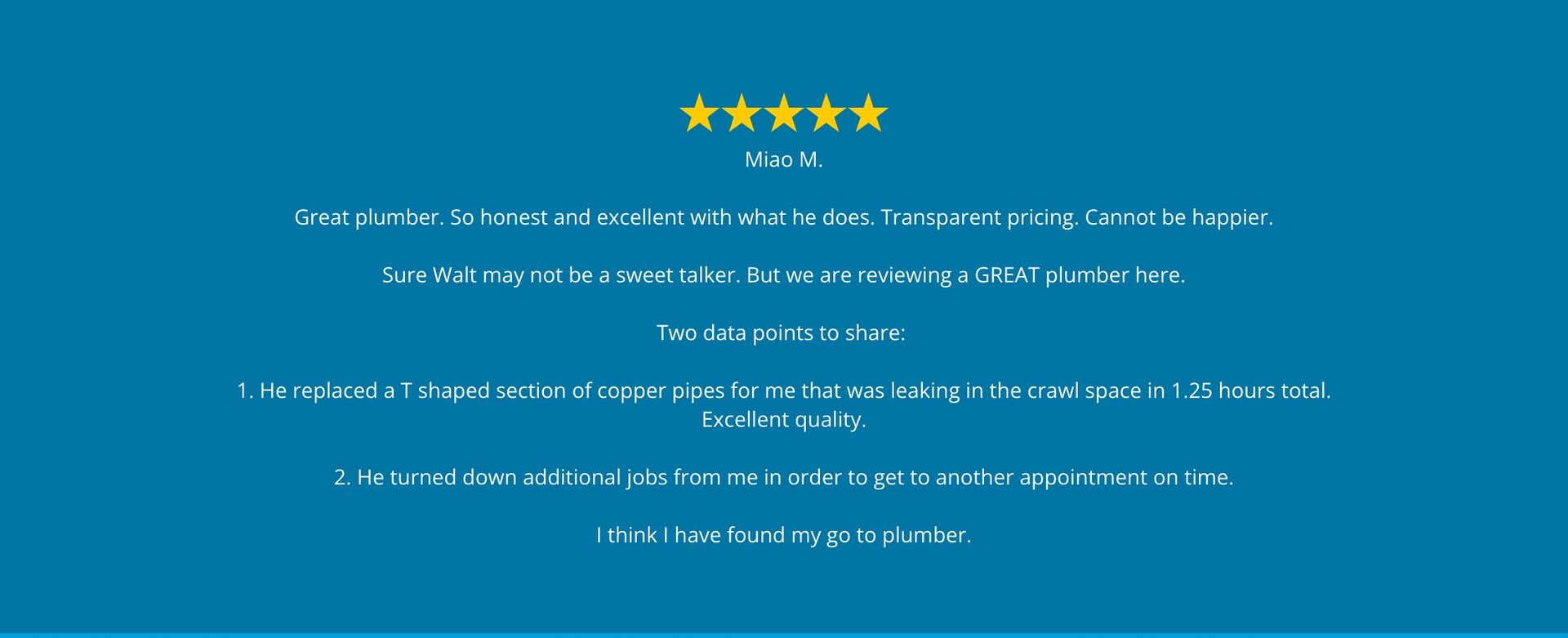 A customer review with 5 gold stars on a blue background.
