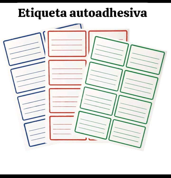 Hojas de etiquetas autoadhesivas rectangulares de color azul, rojo y verde con líneas horizontales para escribir.