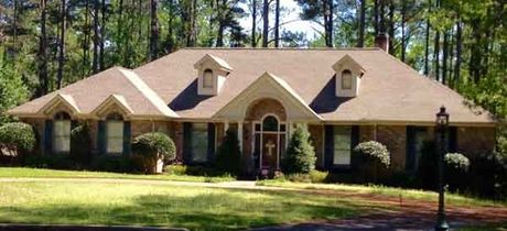 Roofing Contractor — House Front View in Meridian, MS