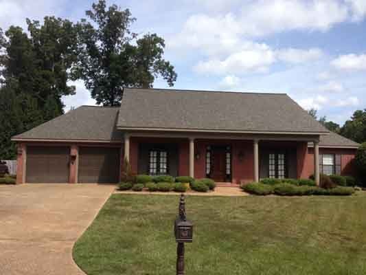 Shingle Roofing — Amazing House with Wonderful Roofing in Meridian, MS