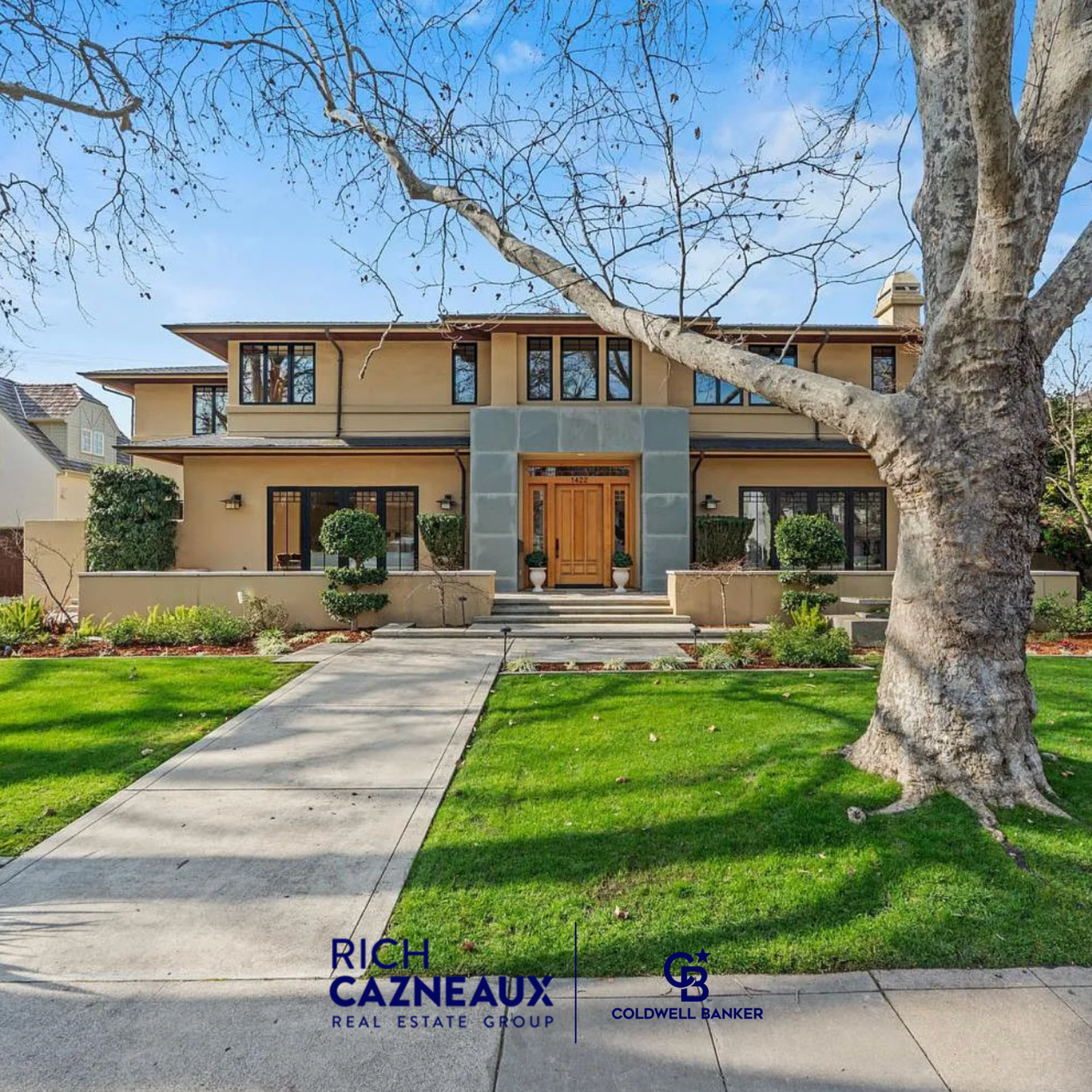 Fab Forties East Sacramento home listed by Rich Cazneaux Coldwell
Banker Sacramento real estate agent