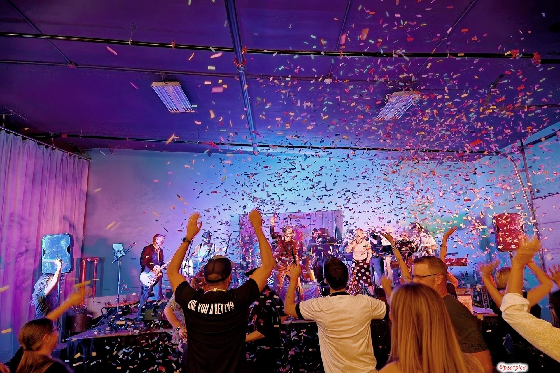 Image of a broken heart 