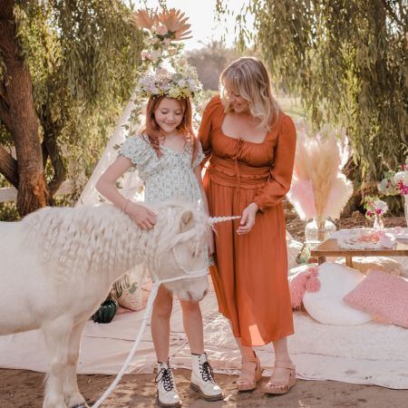 Time with a live unicorn- optional Add-on to enhance your Unicorn Photoshoot Experience