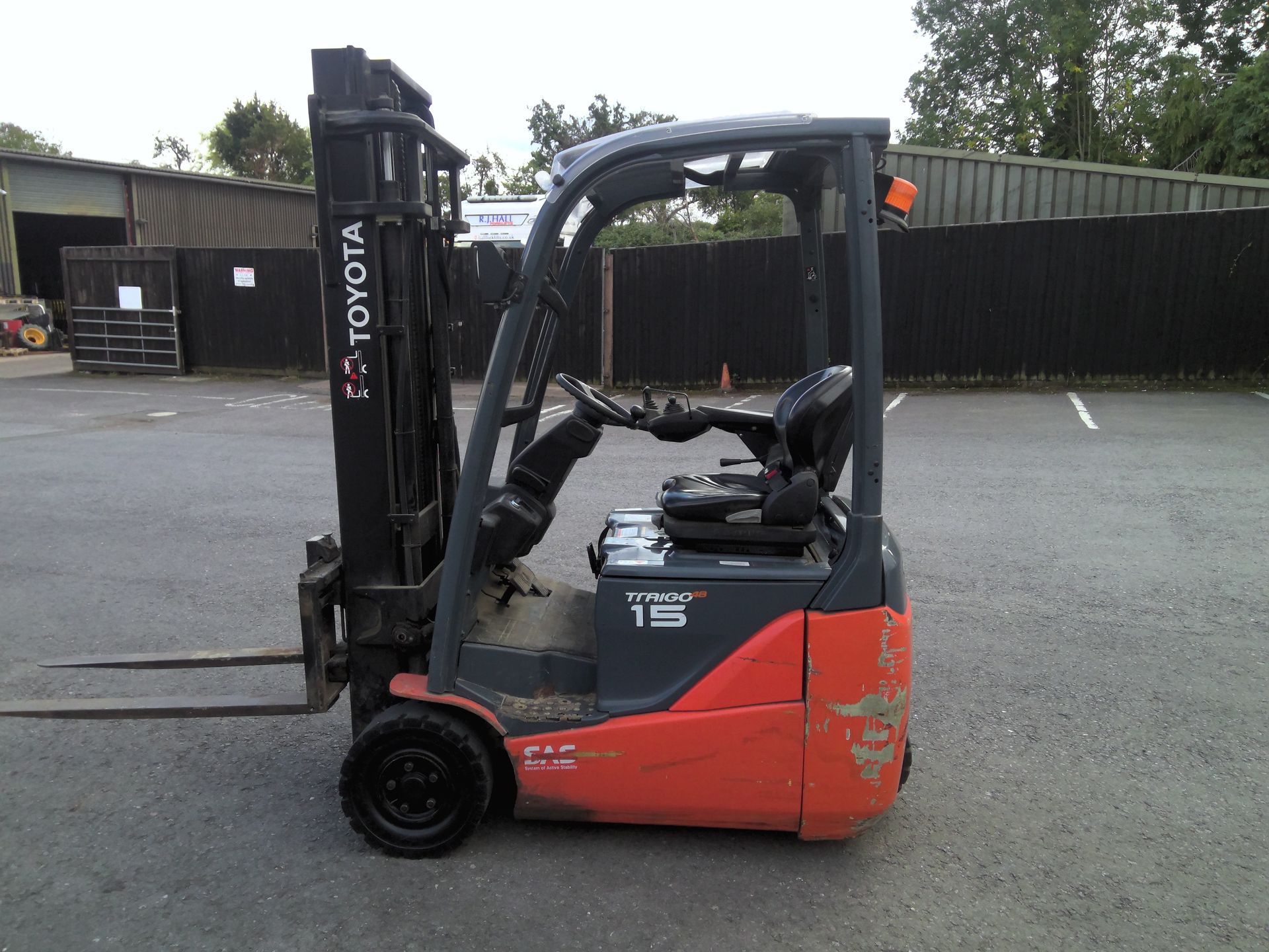 Toyota 8FBE15T 3 Wheel Electric Forklift