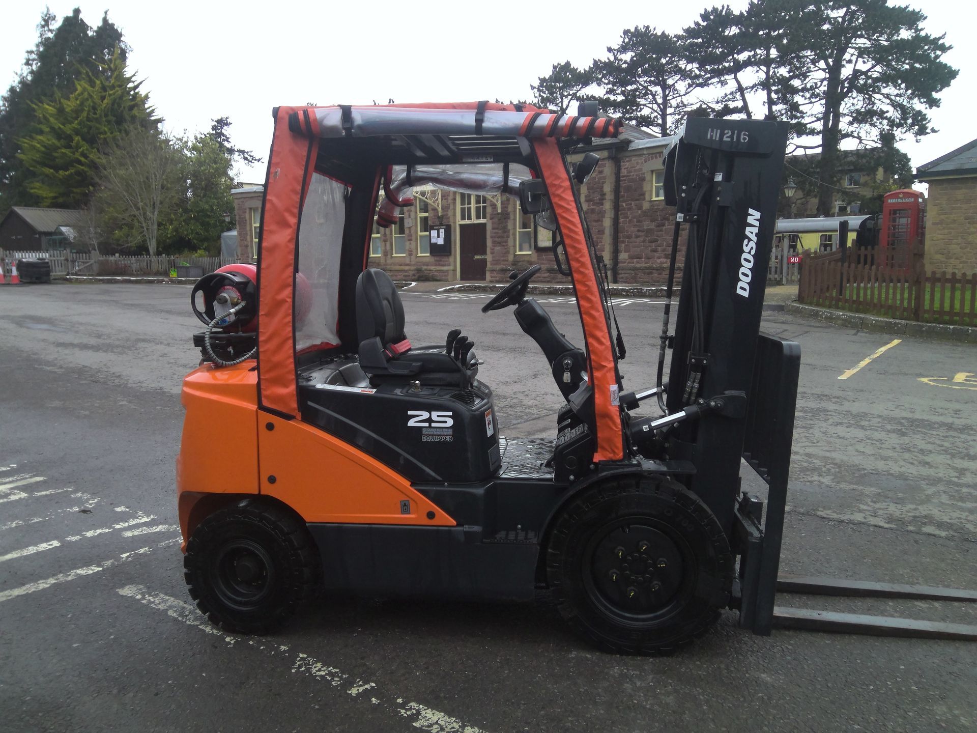 Doosan G25p-7 gas forklift truck