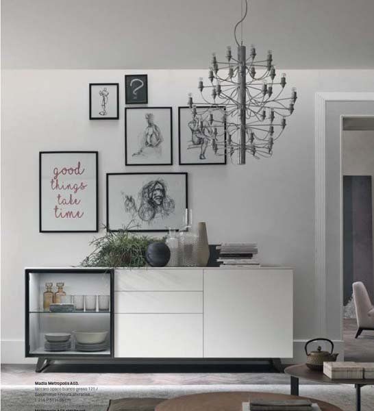 Un soggiorno con una cassettiera che dice cose belle richiede tempo