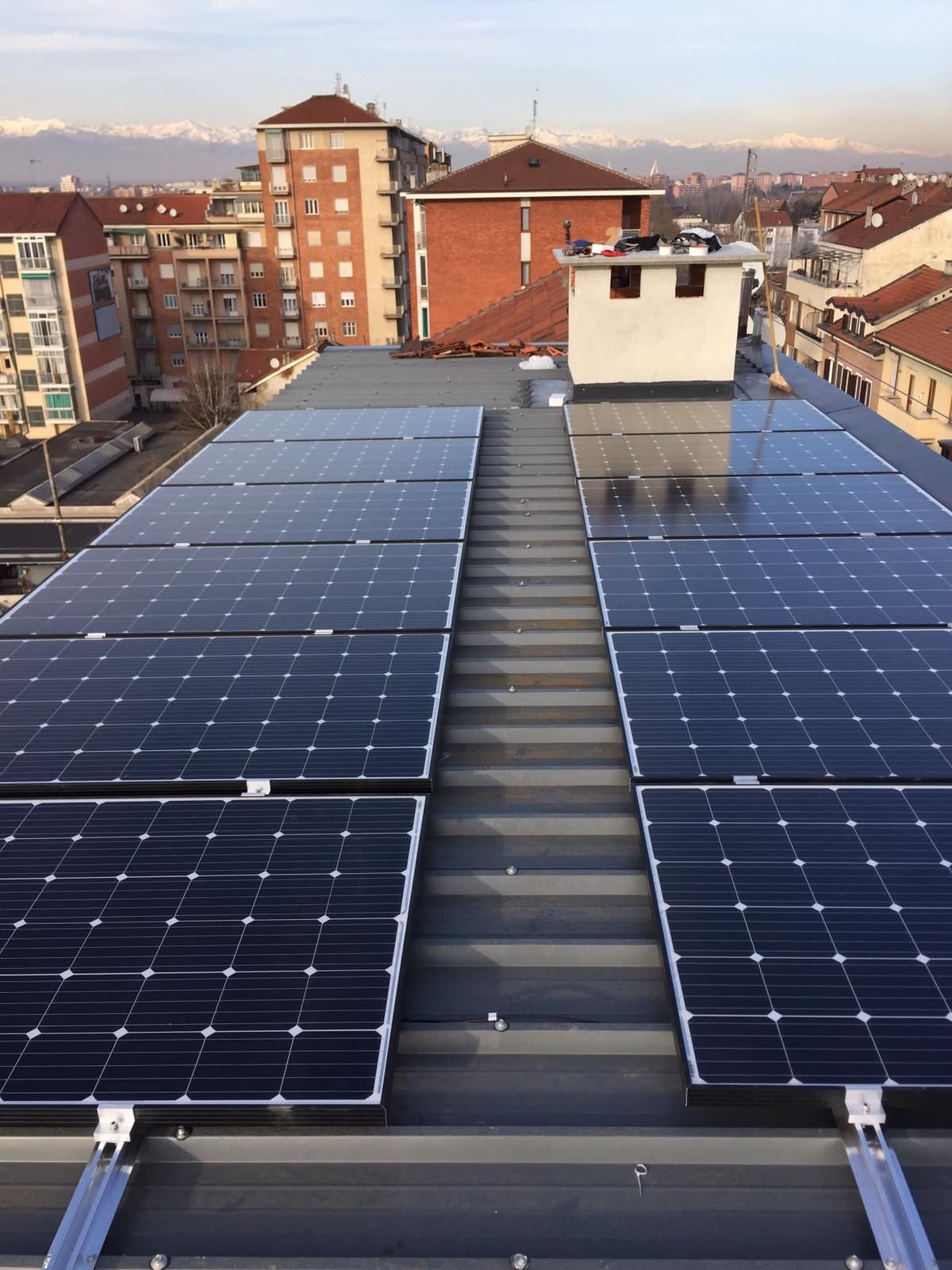 Lavoro finito pannelli fotovoltaici - Savino Impianti