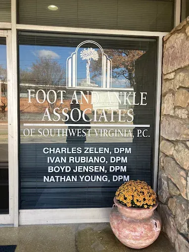 Foot & Ankle Specialists of Southwest VA Entrance