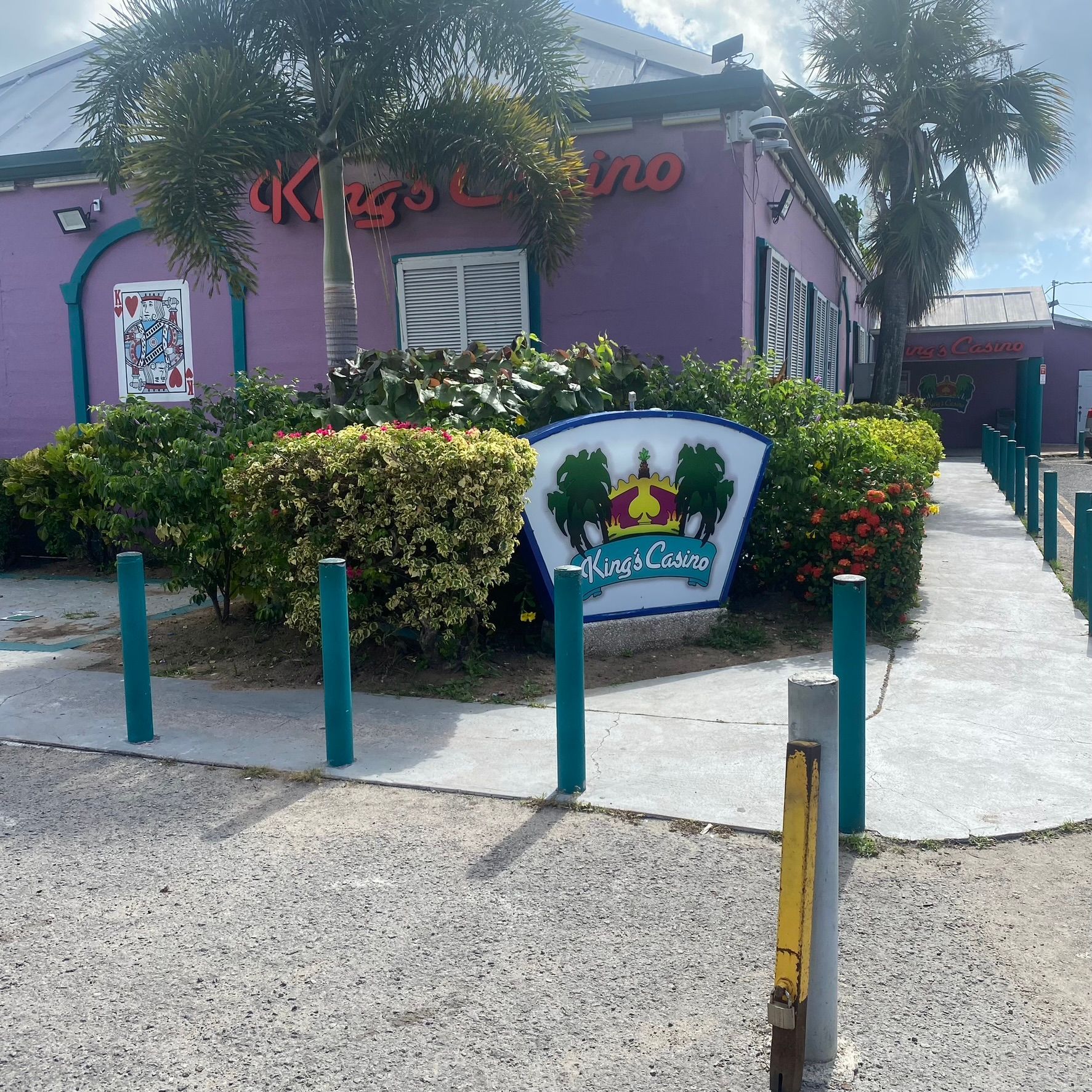 A purple building with the word king on it