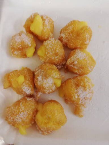 castagnole ripiene di crema