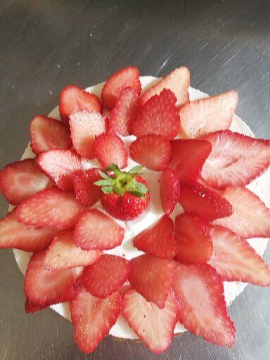 torta con fragole