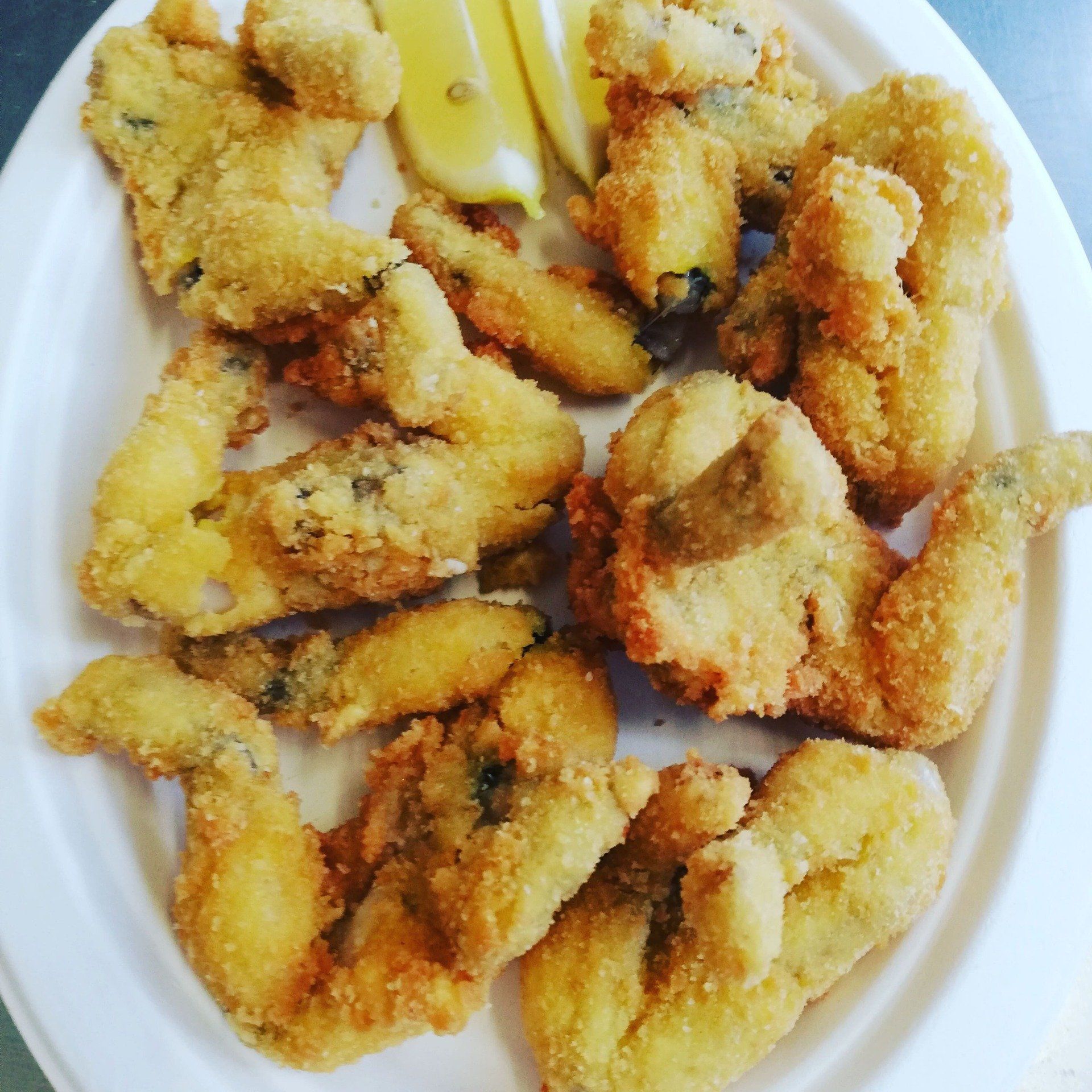 piatto di verdure fritte