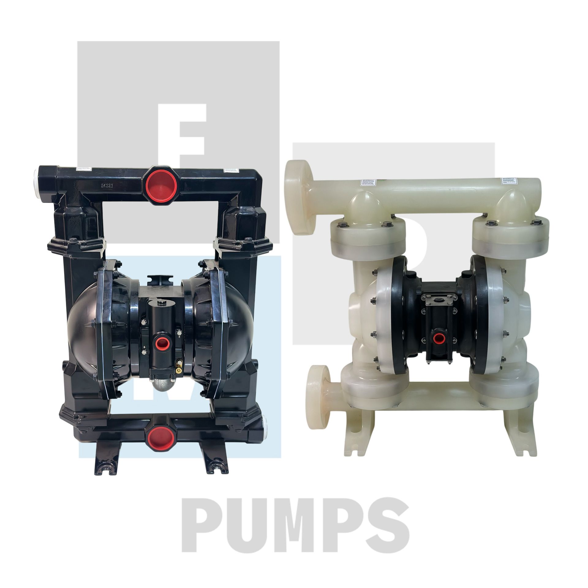 Dos bombas de doble diafragma operadas por aire; de ​​plástico blanco y negro; una al lado de la otra sobre fondo blanco.