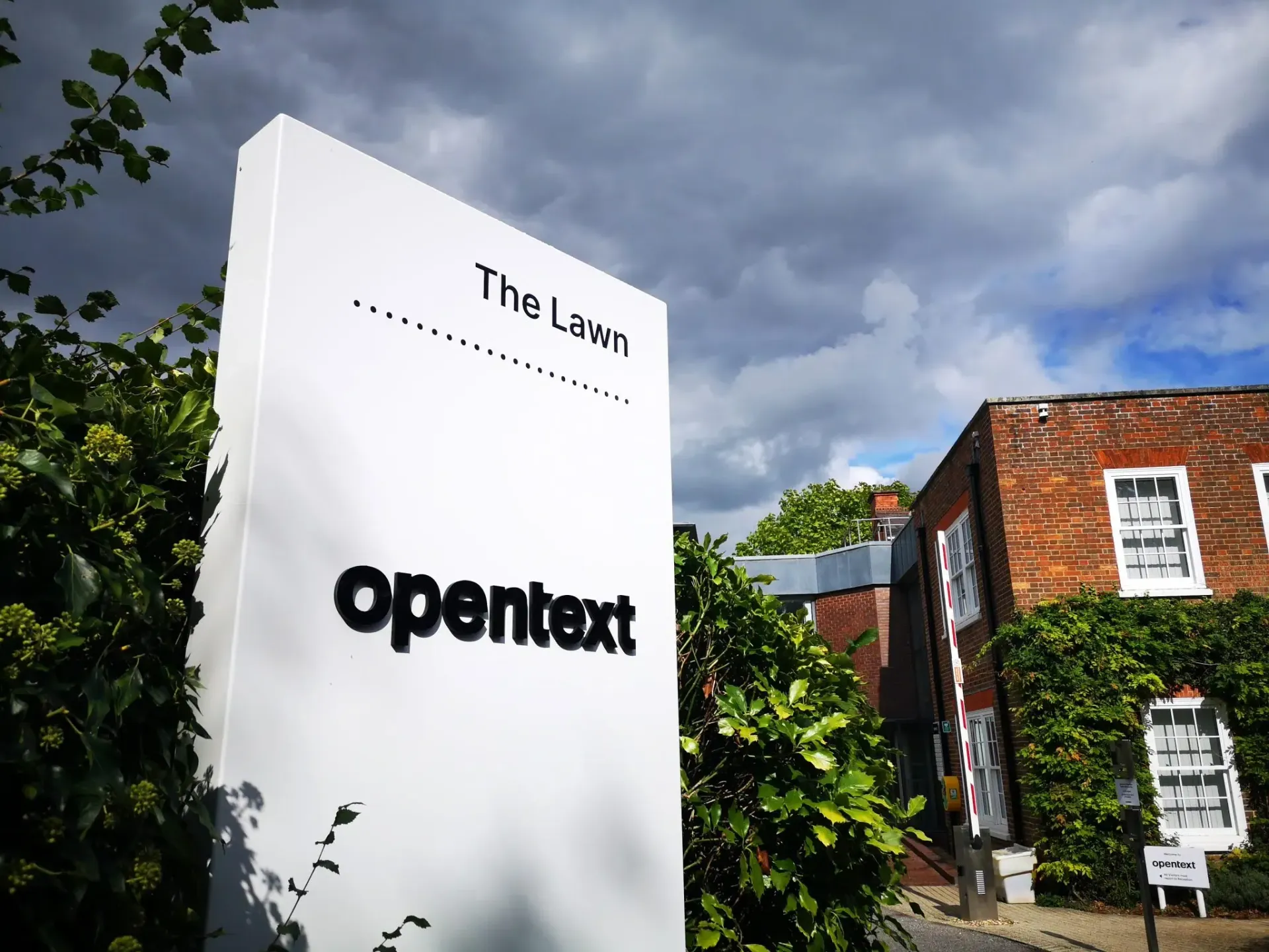 Smart Design Principles for Effective Signage